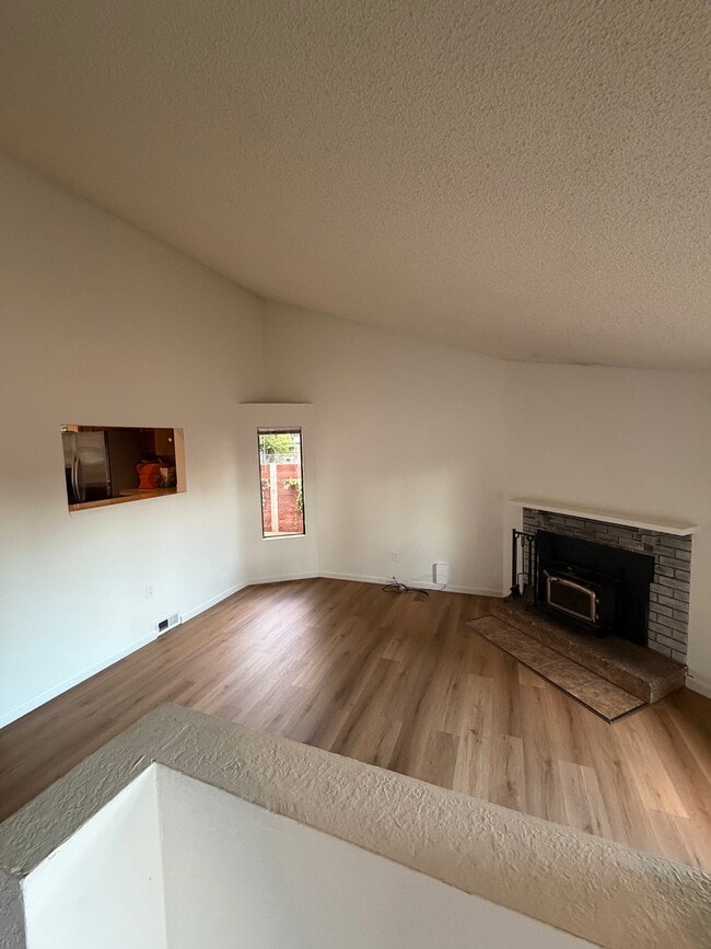 Building Photo - 6312 49th Dr NE