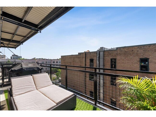 Foto del edificio - 618 N Washington Ave