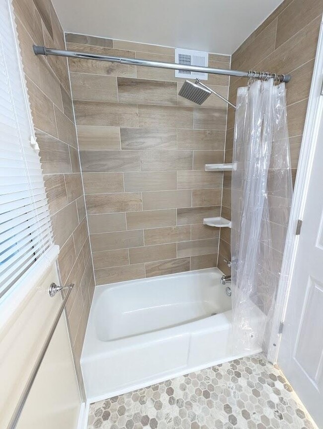 Foto del edificio - 121 W Fifth St