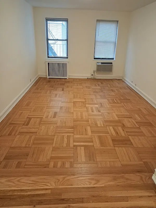 Foto del edificio - 235 E 46th St