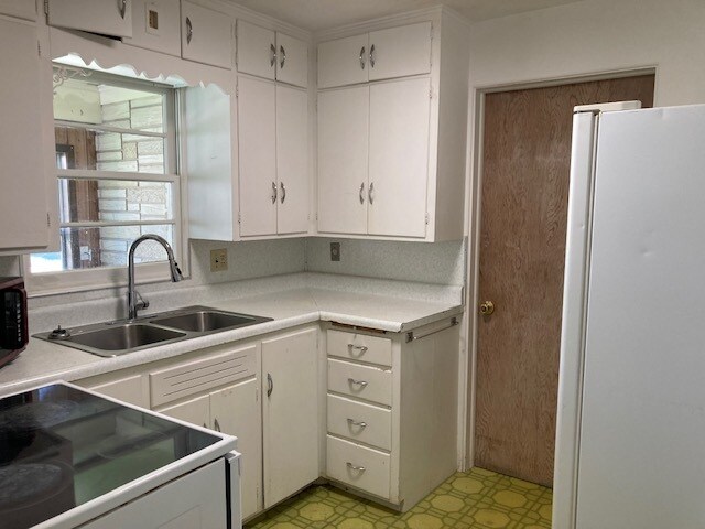 Foto del edificio - 307 E 17th St