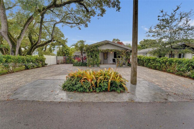 Foto del edificio - 4541 SW 26th Terrace