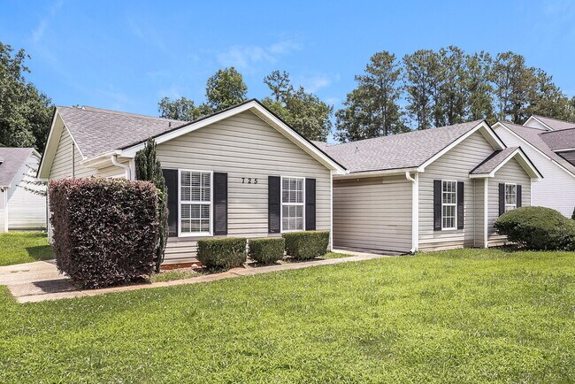 Foto del edificio - 725 Cherry Branch Cir