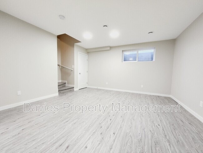 Photo du bâtiment - 1693 Cavanagh blvd SW