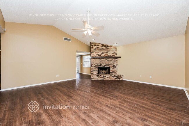 Foto del edificio - 23610 Downs Pl