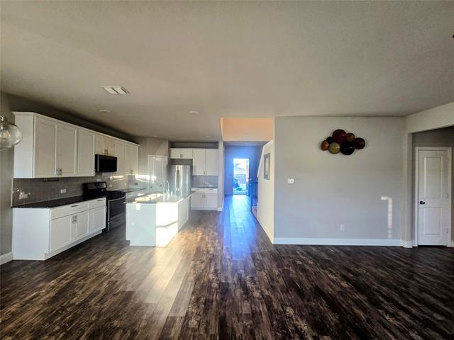 Building Photo - 3709 Sweetclover Dr