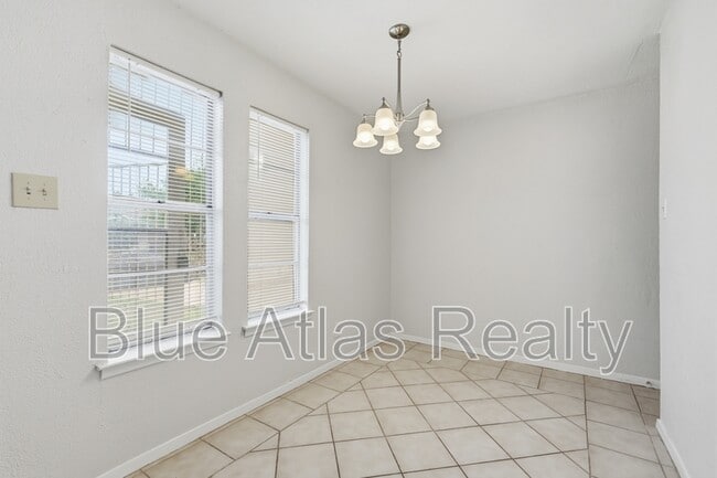 Building Photo - 5055 Virgil St