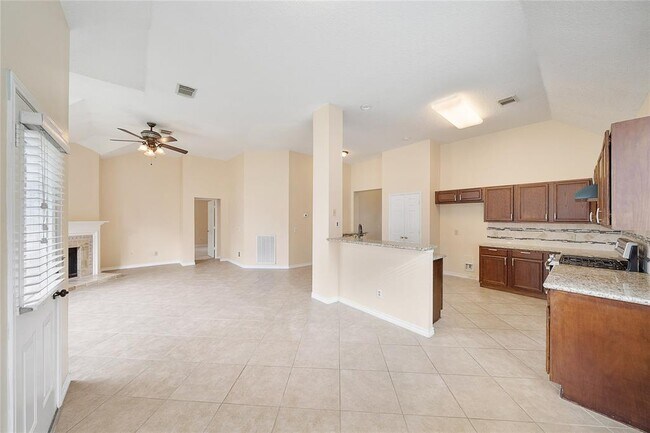 Living room - 18423 Cobblestone Dr