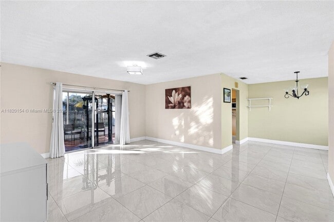 Building Photo - 8430 NW 15th Ct