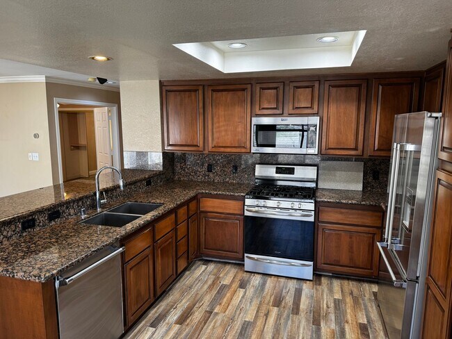 Building Photo - Desert Shores Living. Cul-De-Sac. Downstairs Bed