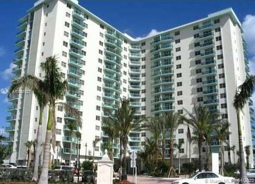 Building Photo - 3901 S Ocean Dr