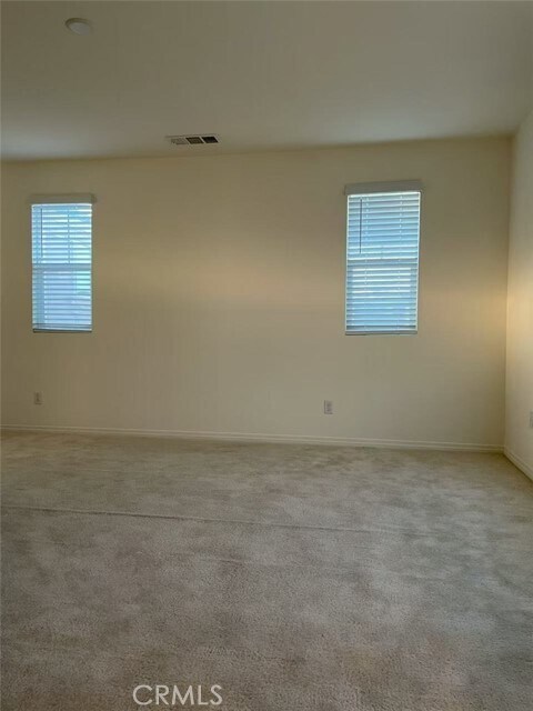 Foto del edificio - 3243 E Mt Rainier Drive