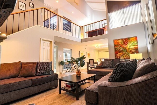 Foto del edificio - 4724 Post Oak Timber Dr