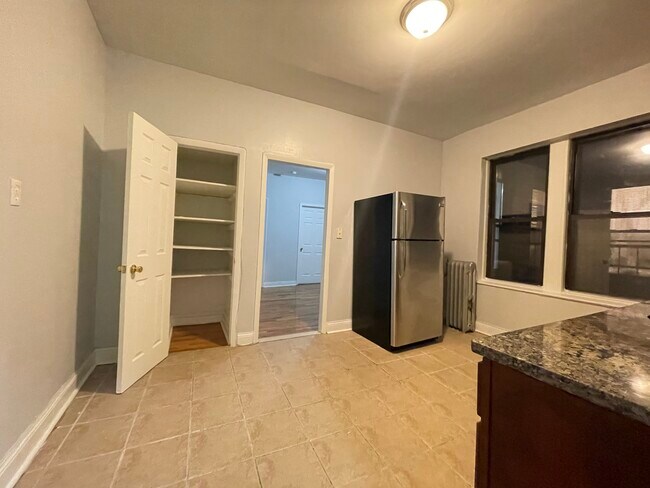 Building Photo - 459 Kennedy Blvd