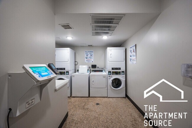 Foto del edificio - 7000 S South Shore Dr