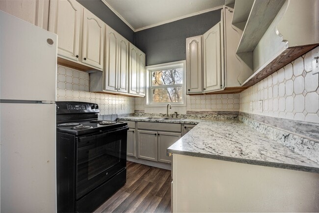 Foto del edificio - Freshly Updated 2 Bedroom House