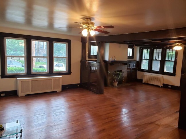 Building Photo - 4 br, 1 bath Apartment - 3514 Beechwood Blvd