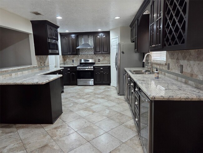 Foto del edificio - 15415 Beechnut St