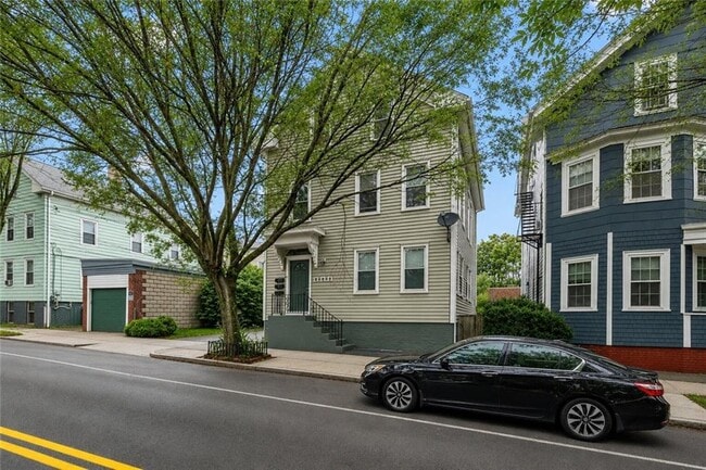 Building Photo - 510 Wickenden St