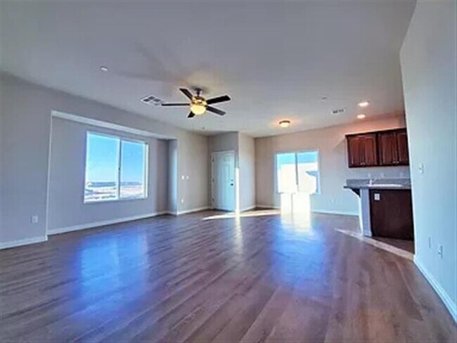 Building Photo - 3734 Red Rock Dr