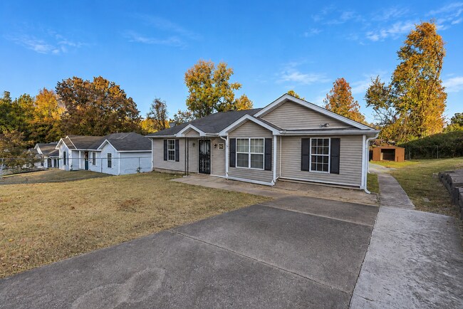 Foto del edificio - Move-In Ready 3BR/2BA Home with Large Backyard – Only $1,225/Month!