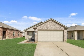 Building Photo - 3715 Arbor Trails Dr