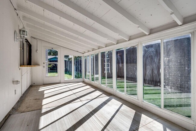 Photo - 3118 Bluestem Dr House