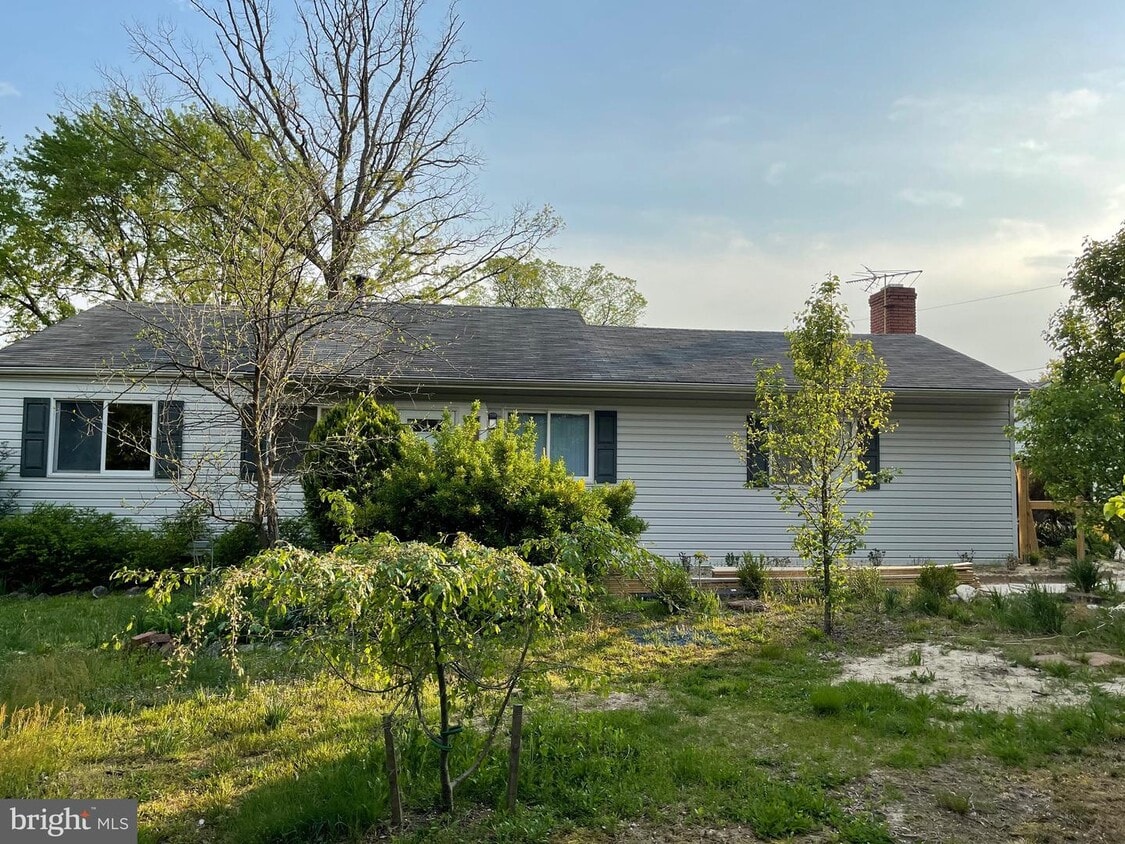 100 Denson Dr, Severn, MD 21144 House Rental in Severn, MD