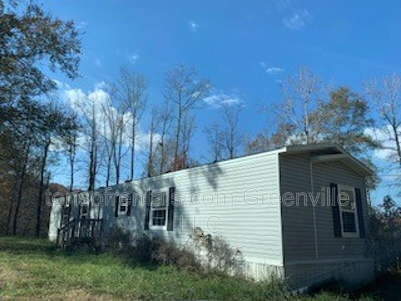 Foto principal - 717 Broadway School Rd