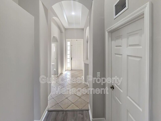 Foto del edificio - 12079 Aster Ave