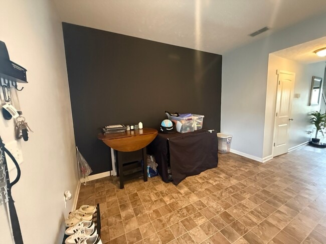 Photo - 1567 Sprucedale Dr Townhome