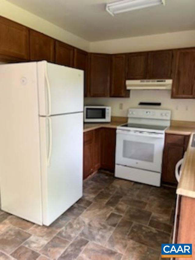 Building Photo - 94 Duplex Ln
