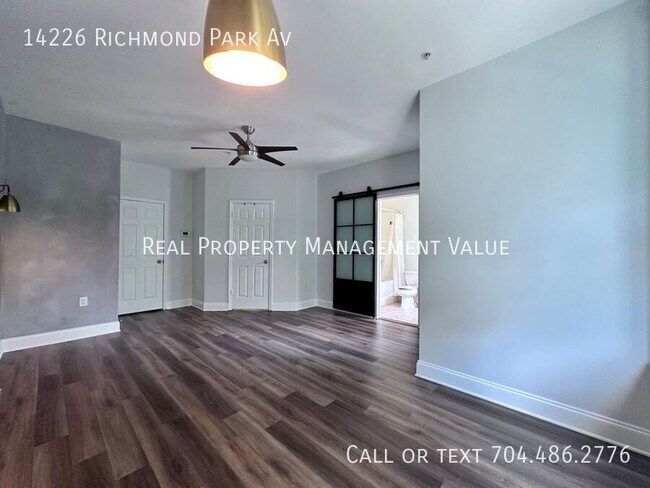 Foto del edificio - 14226 Richmond Park Ave