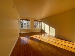 Building Photo - 990 Jackson St Building Photo - 990 Jackson St