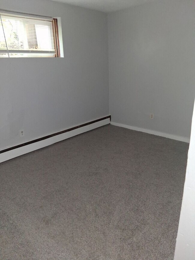 Foto del edificio - One bedroom Maplewood off Stillwater