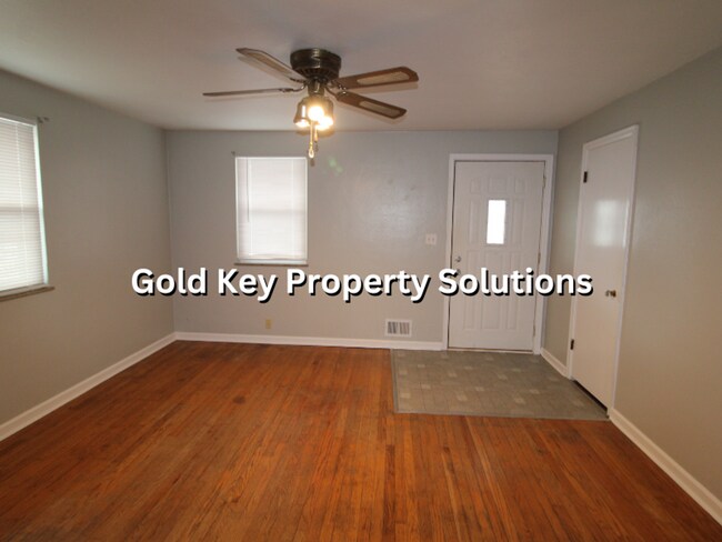 Foto del edificio - 810-812 Alhambra Dr