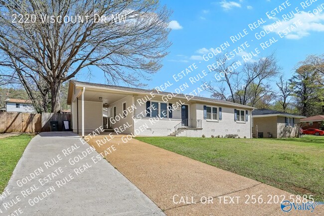 Building Photo - 2220 Viscount Dr NW