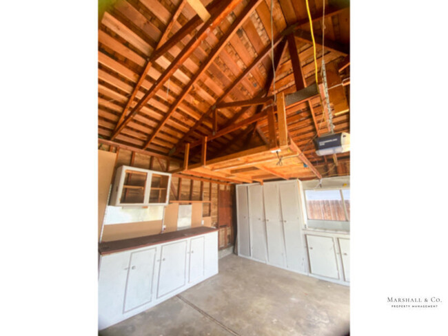 Building Photo - CHARMING 3BR/2BA Home in ADOBE CREEK NEIGH...