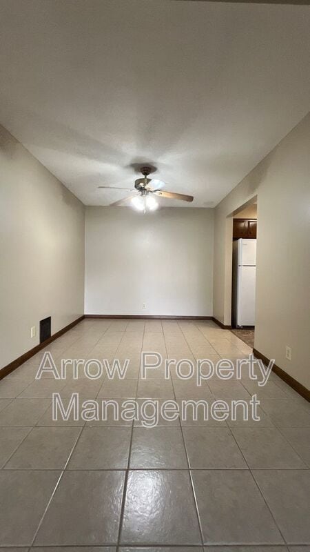 Foto del edificio - 3831 S 46th St