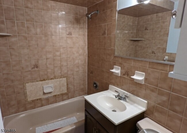 Foto del edificio - 128 Lee St