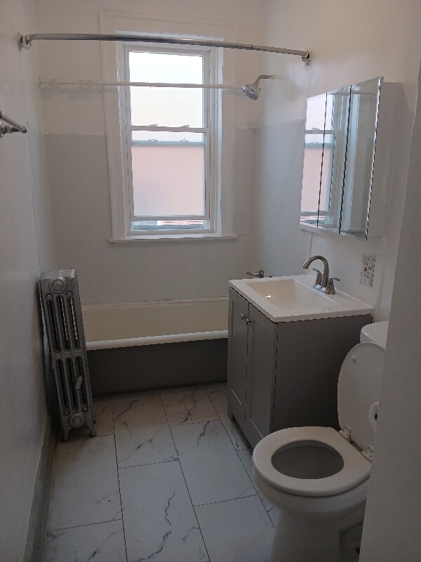 Building Photo - 610 N Spaulding Ave