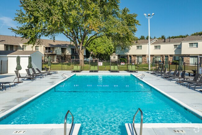 Piscina - ReNew High Ridge