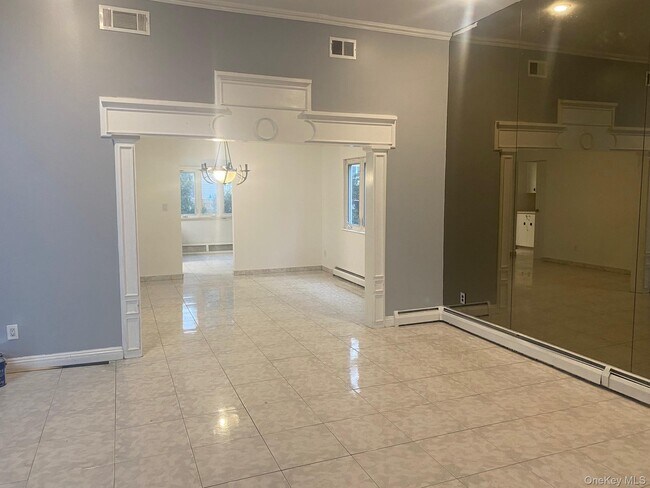 Foto del edificio - 723 Hungry Harbor Rd