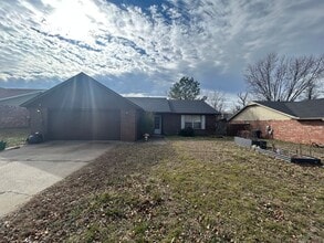 Building Photo - 4435 Chaparral Ln