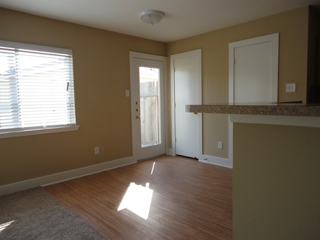 Building Photo - 802 Dragonfly Dr