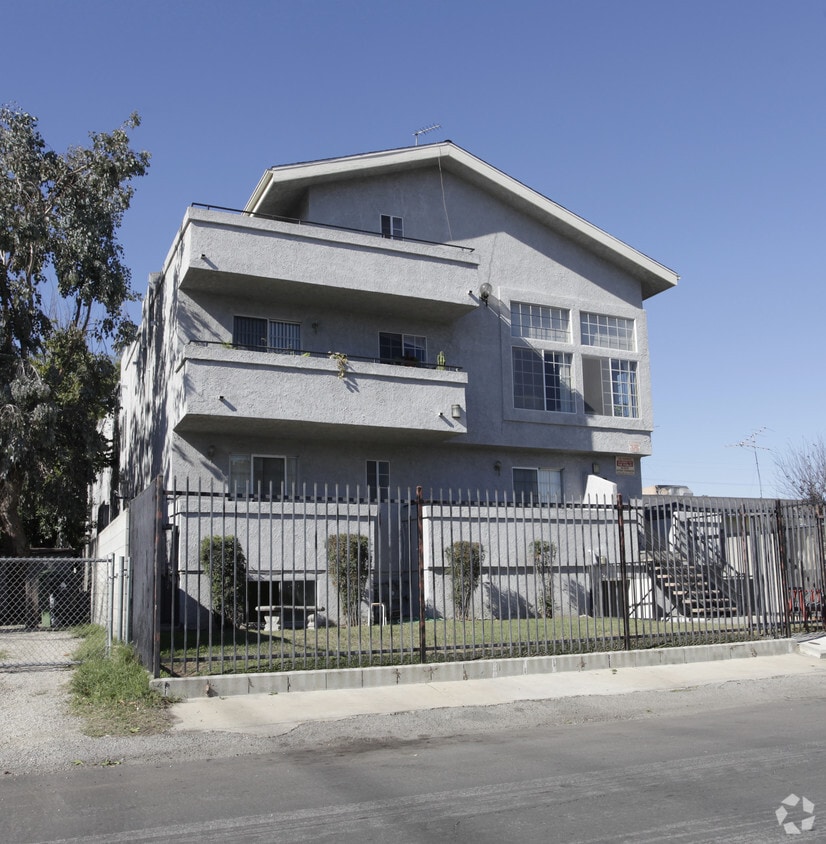 Building Photo - 6407 Denny Ave