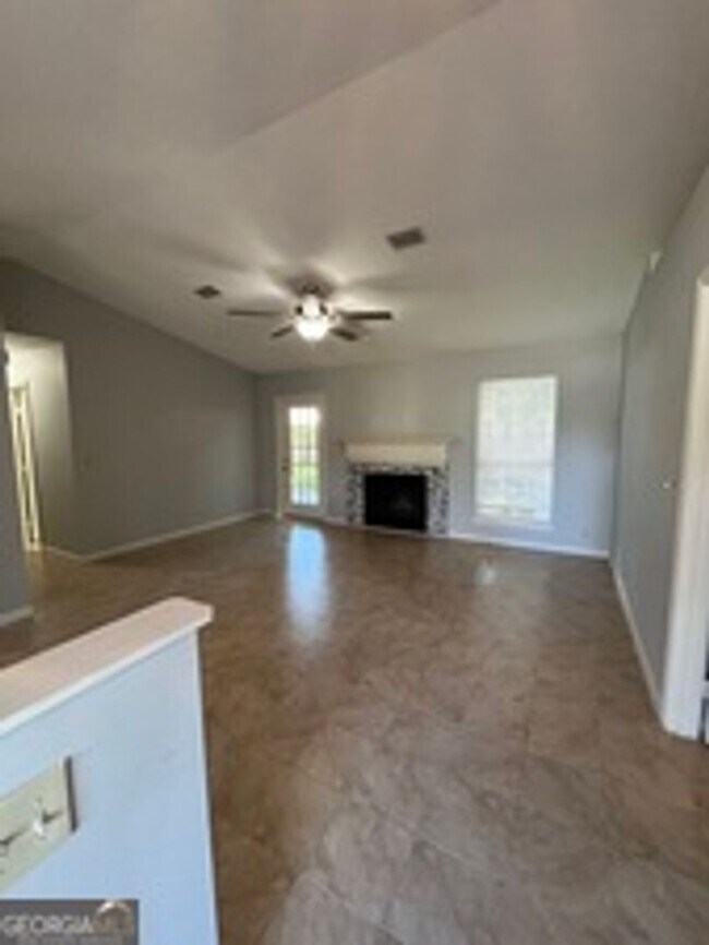 Building Photo - 109 Shearman Way