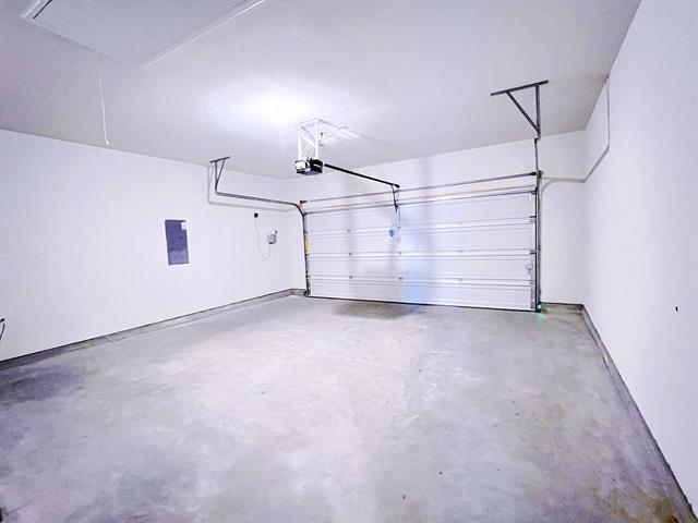 Building Photo - 3320 Azure Ln