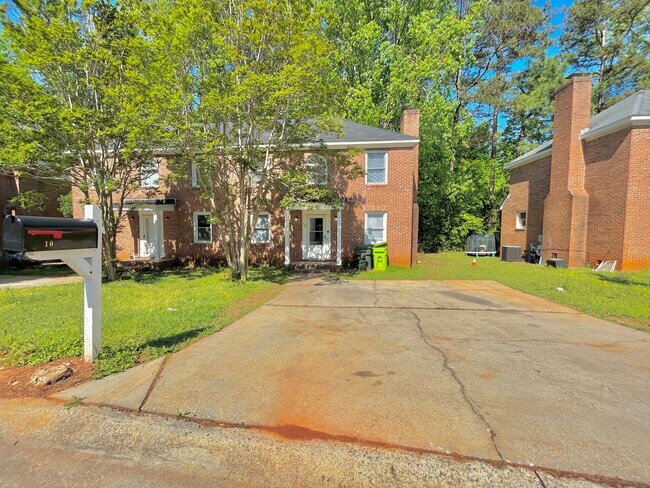 Foto del edificio - 10 Crescent Ln