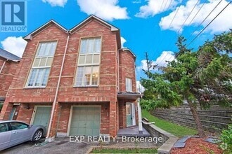 Building Photo - 39 Guildpark Pathway